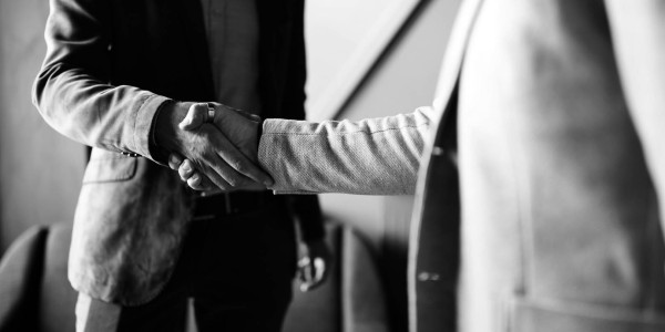 Abogados Extranjería para Extranjeros y No Residentes Sant Vicenç dels Horts · Contrato Compra-Venta