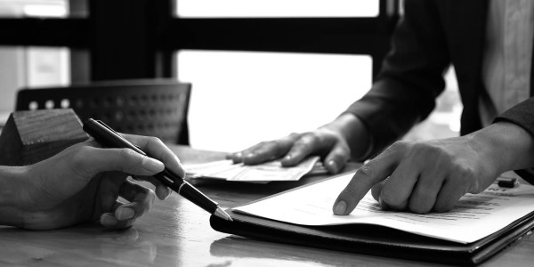 Permisos de Residencia y Trabajo / Visados / Golden Visa Dosrius · Visado de Residencia y Trabajo por Cuenta Ajena / Cuenta Propia