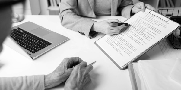 Permisos de Residencia y Trabajo / Visados / Golden Visa Dosrius · Permisos Residencia para Investigadores